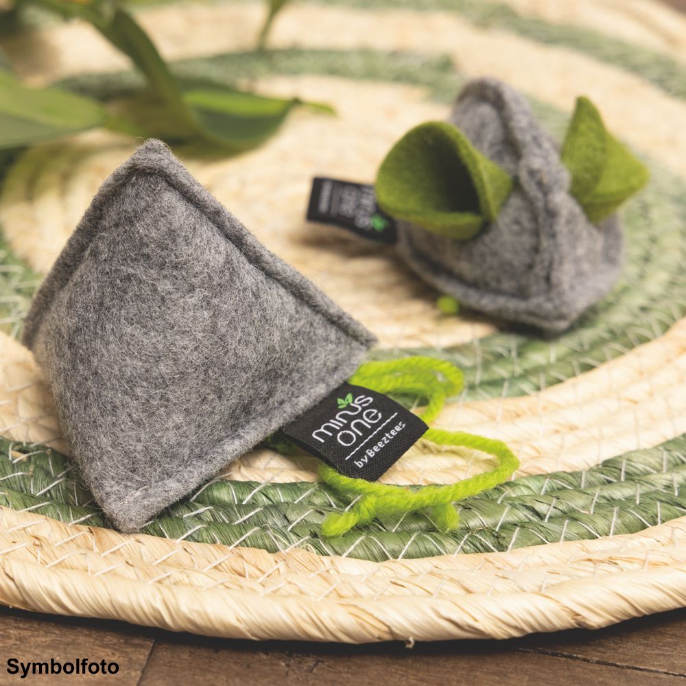 Beeztees Minus One Katzenspielzeug - 2 Pyramiden - mit Katzenminze - Catnip