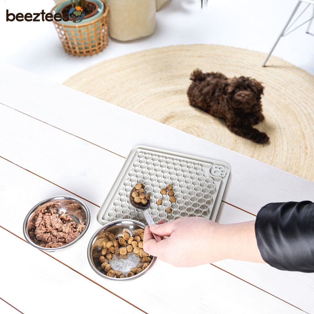 Beeztees Puppy Leckmatte - Schleckmatte Anti-Schlingmatte Silikon grau 20x20cm
