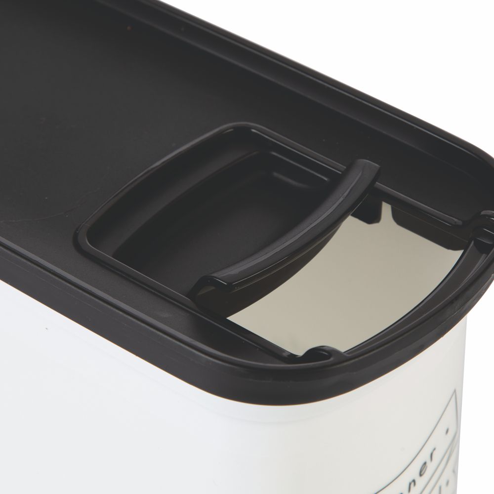 Curver Futterbox - 2 ltr / 1 kg - Snack Behälter Container Dose für Hunde