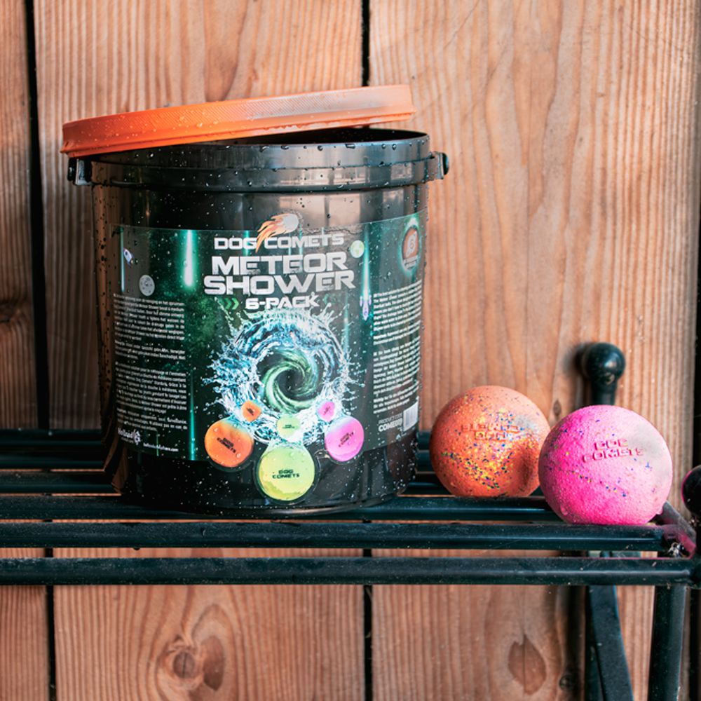 Dog Comets METEOR SHOWER - 6x Stardust Ball M inkl. Eimer - Apportierspielzeug