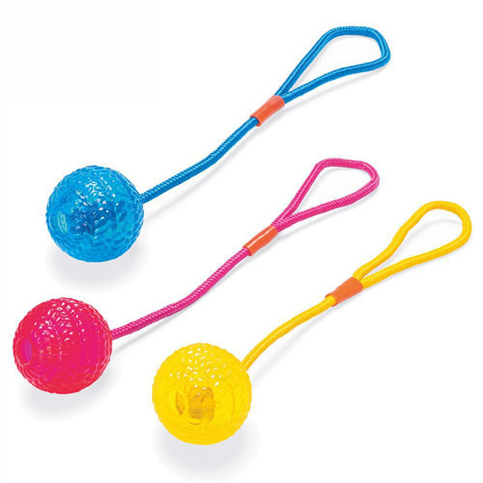 Karlie Ball mit Seil - Hundespiel Apportierspielzeug  Wurfspiel - TPR Gummi