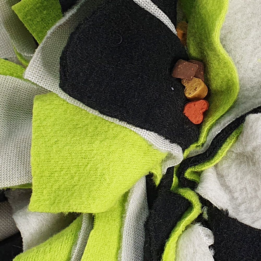 Nobby Schnüffelball - S/M/L - Beschäftigungsball - Futterball Snackball Leckerli