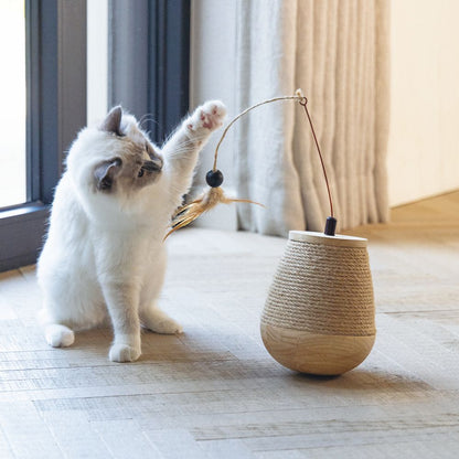 Designed by Lotte Katzenspielzeug MAE - Tumble - 15 x 18 cm - Holz - Feder Kugel