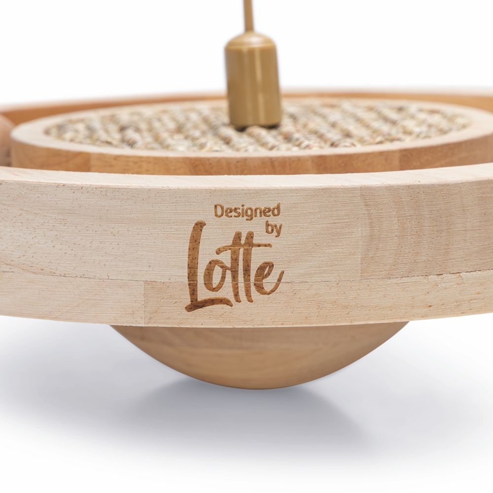 Designed by Lotte Katzenspielzeug WINNI - Ø 22 cm - Holz - 2 Kugeln Kratzbrett
