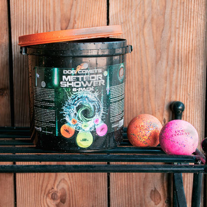 Dog Comets METEOR SHOWER - 6x Stardust Ball M inkl. Eimer - Apportierspielzeug